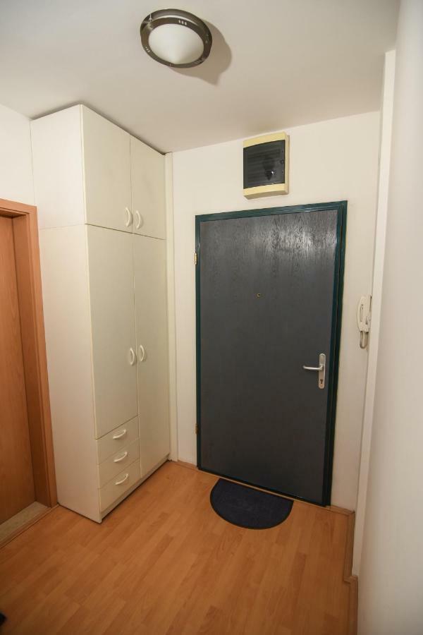 Victoria Apartment - Excellent Choice - Near Center スコピエ エクステリア 写真
